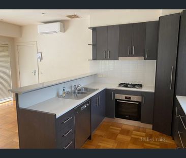 1/30 Heller Street, Brunswick, Vic 3056 - Photo 3