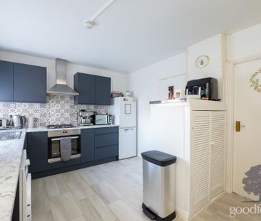 2 bedroom apartment to rent - Photo 6