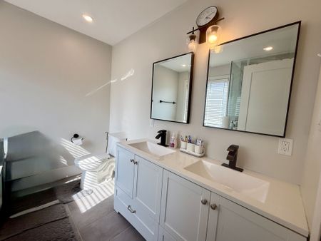 For Lease - 413 Ambleside Drive, London North, Ontario - Photo 4