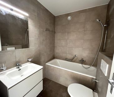 Beautiful renovated 2.5 room apartment in Yens - Photo 1