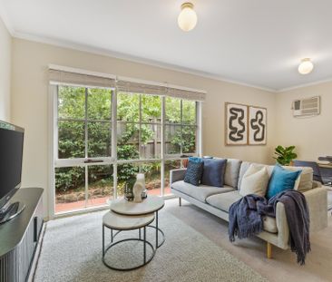 2/10 Northcote Avenue, Balwyn - Photo 2