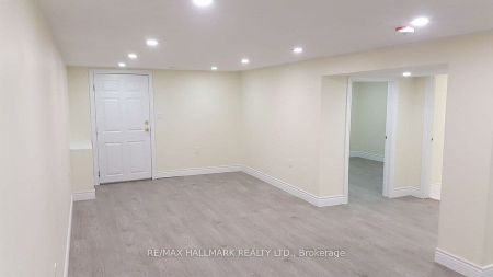 For Lease - 9884 Bayview Avenue Unit# Lower, Richmond Hill, Ontario - Photo 5
