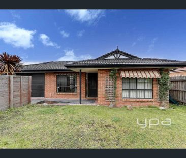 8A Verwood Court, Craigieburn, Vic 3064 - Photo 2