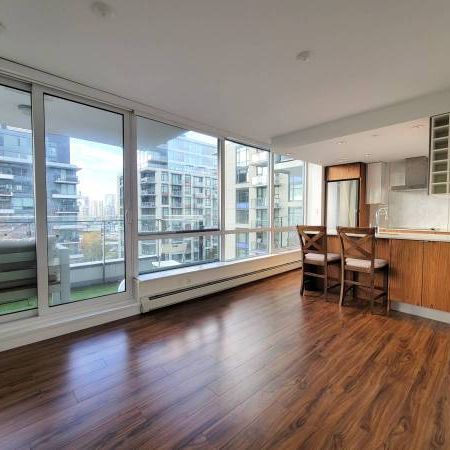 Bright + Spacious 1 Bed 1 Bath + Den @ Tower Green - UNFURNISHED - Photo 3