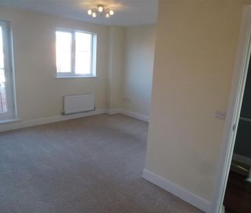 3 bedroom end of terrace house to rent - Photo 6