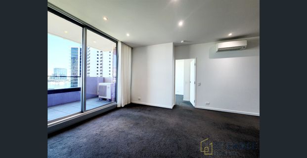 Big 2 beds with double ensuite and a car park - Photo 1