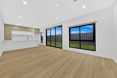 BRAND NEW LUXURY LIVING IN DEVELOPING ESTATE OF WOLLERT - Photo 2