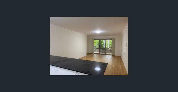 Spacious One-Bedroom Unit in Prime Location - Photo 1