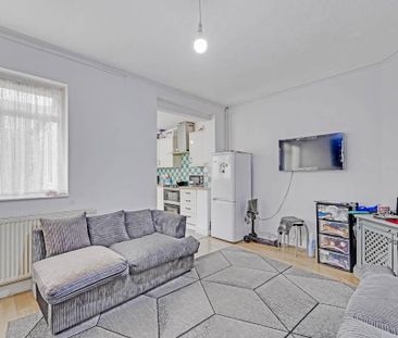 4 bedroom terraced house to rent - Photo 4