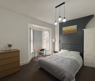 Empress Road - Photo 3