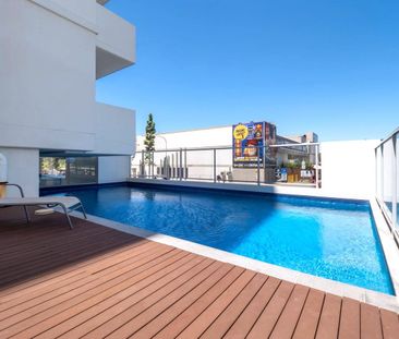 Modern Apartment Living in the Heart of Chermside - Photo 6