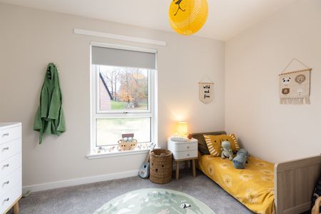 Casa, Vista Park, Glasgow, G33 - Photo 5