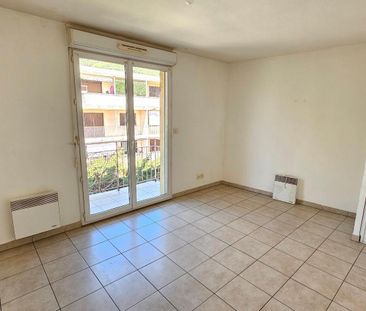 Location Appartement 3 pièces 58m² TOULON 83100 - Photo 2