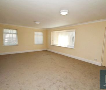 Common Side Farm, New Road, Old Snydale, Pontefract, WF7 - Photo 2