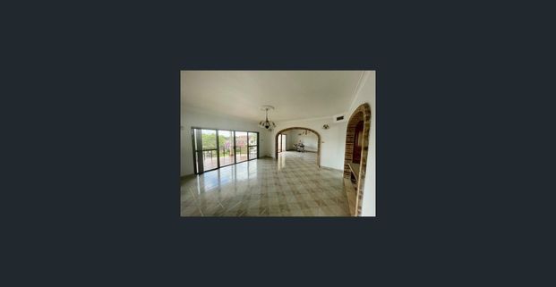 Extra Spacious 3-Bedroom + Study Home in Peakhurst / Riverwood area - Photo 1