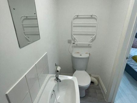 5 bedroom house share to rent - Photo 4