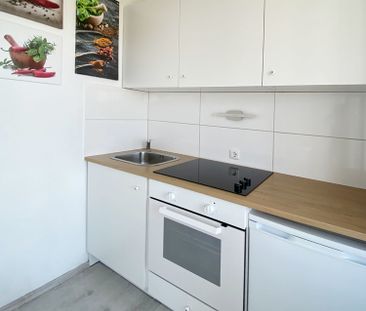 Möbliertes Appartement / Wohnung mit Balkon in München Solln zum 01... - Photo 1