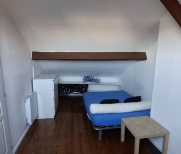 Location Appartement 1 pièces 15 m2 à Saint-Quentin - Photo 2