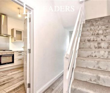 3 bedroom terraced house to rent - Photo 3