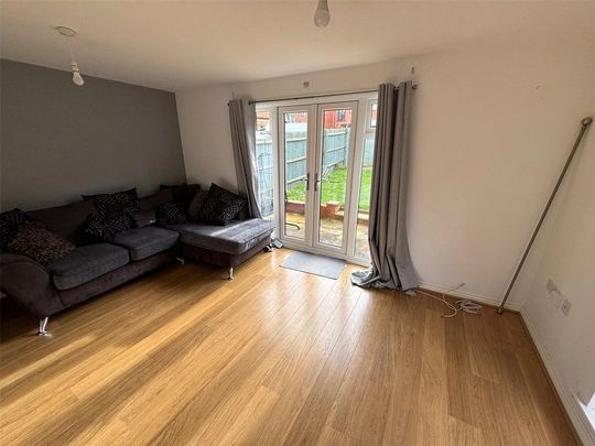 3 bedroom semi-detached house to rent - Photo 1