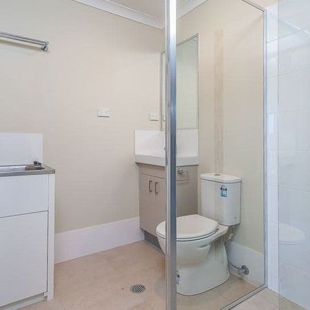 2 Bedroom Modern Duplex - Photo 4