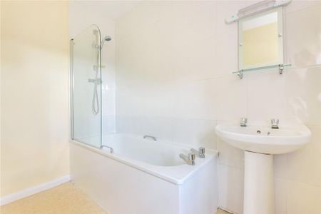 4 bedroom end of terrace house to rent - Photo 5