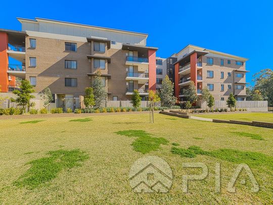 Modern 1 Bedroom Higher Floor Apartment For Lease!! - Photo 1