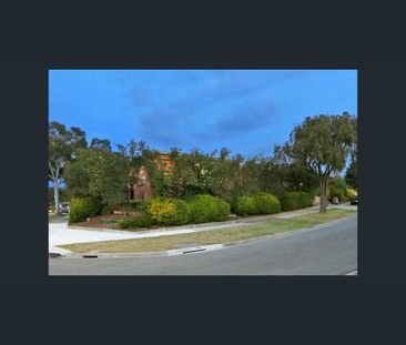 1 Frank Court, Lysterfield, Vic 3156 - Photo 2