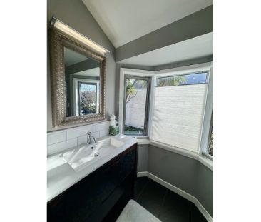 Exceptional Living With Views - Photo 6