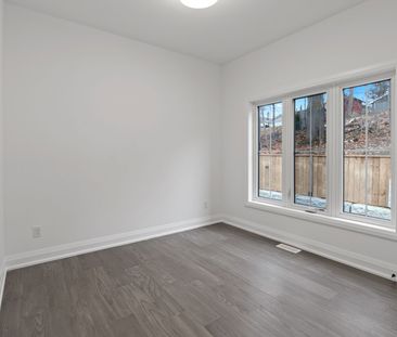 For Lease - 9 Santa Barbara Lane, Halton Hills, Ontario - Photo 2