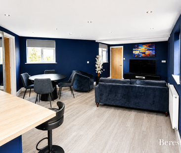 8 bedroom detached house to rent - Photo 1