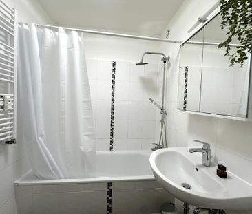 Ein Zimmer frei in moderner 3er-WG in Frankfurt-Unterliederbach – U... - Photo 1