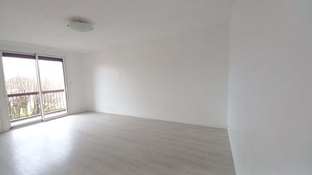 Location Appartement 4 pièces 77m² CUGNAUX 31270 - Photo 2