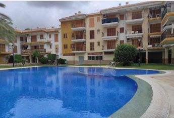 Alquiler de piso en Avenida Tierno Galván, 98