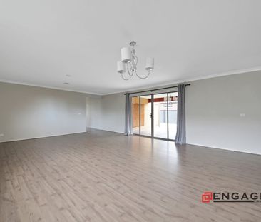 4 Bedroom family home with all the amenities close by! - Photo 1