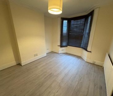 4 bedroom house to rent - Photo 3