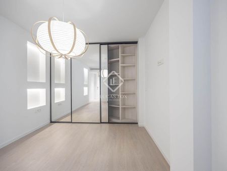 2 bedroom luxury Flat for rent in Valencia, Spain - Photo 2