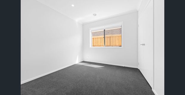 Price Reduced for Spacious Family Home in the Heart of Strathtulloh - Photo 1