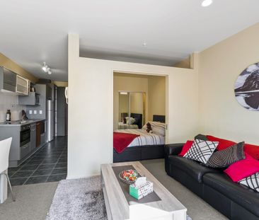Quest Building Apartment - Photo 4