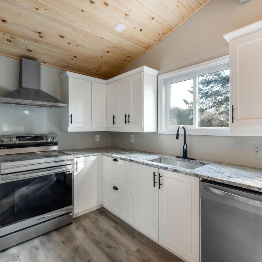 For Lease - 122 Mcgill Drive, Kawartha Lakes, Ontario - Photo 1