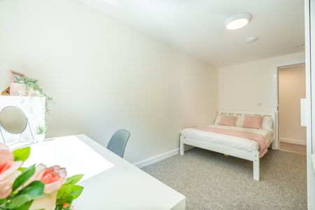 5 Bed Flat, Anglo Works, S1 - Photo 5