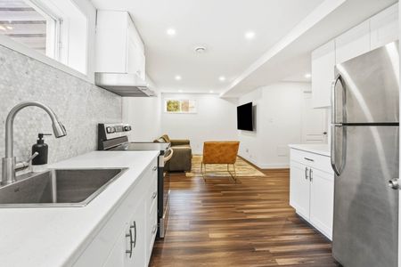 🔥 Bachelor entièrement rénové meublé 🏠 - Photo 2