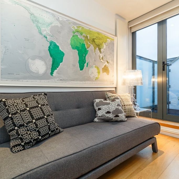 2 Bed Penthouse, Basing Place, E2 - Photo 1