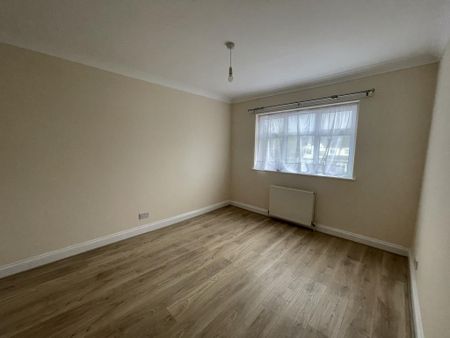 1 bedroom semi-detached house to rent - Photo 4