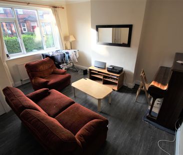 4 bedroom terraced house to rent - Photo 1