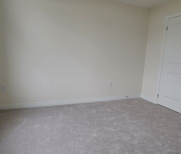 For Lease - 31 Cherryhill Lane, Barrie, Ontario - Photo 6