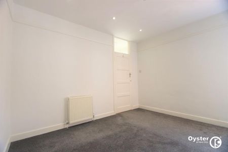 2 bedroom maisonette to rent - Photo 3