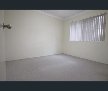 Perfect 2 Bedroom Unit Near Macarthur Square! - Photo 6