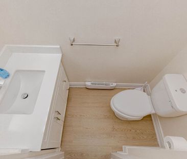 For Lease - 2289 Munn's Avenue, Oakville, Ontario - Photo 5