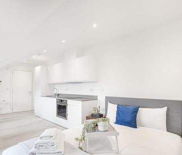 Studio to rent - Photo 1